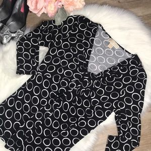 SALE 🛍 Michael Kors Circle Front Knot Blouse